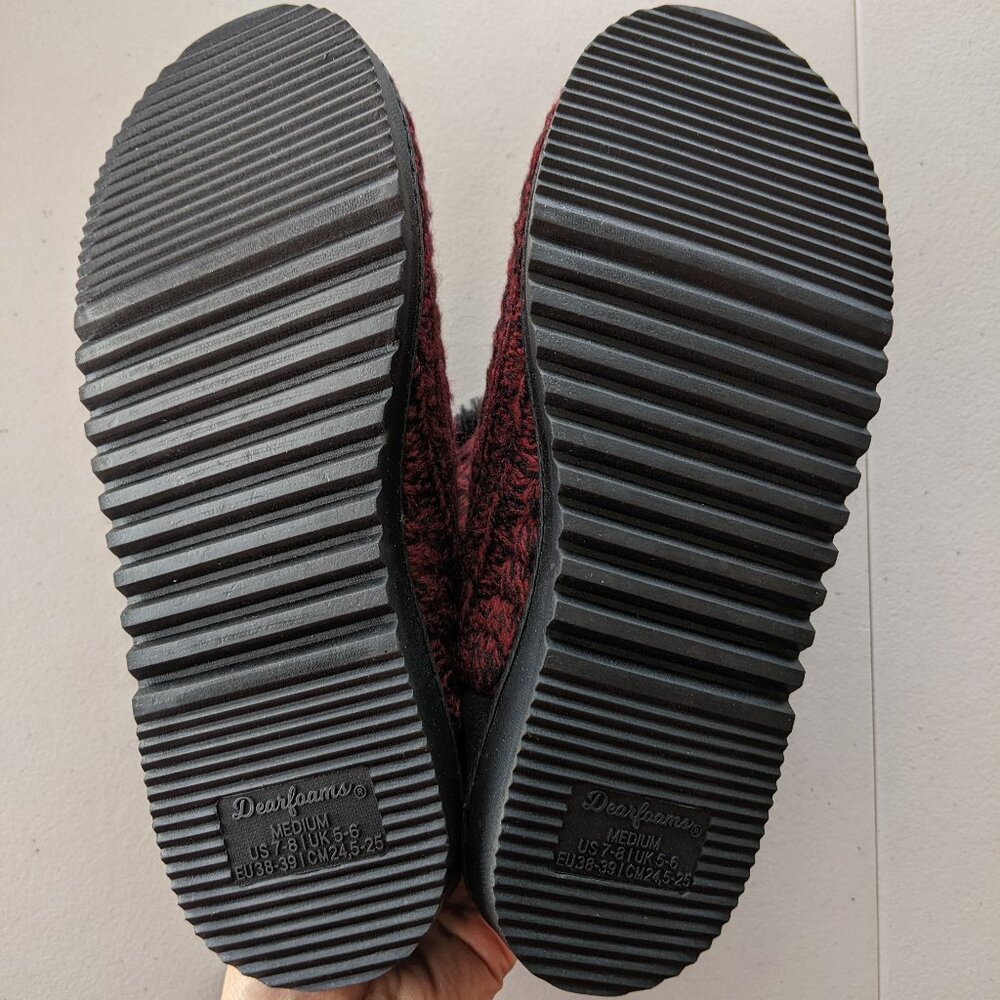 Dearfoams Women's Black and Burgundy Slippers - Picture 6 of 7